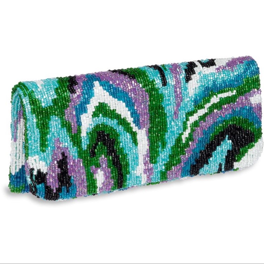 Beaded clutch